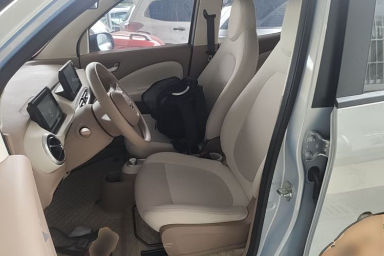 Used Wuling Hongguang MINIEV 2025 Four-Door Version Premium Edition Left Front Seat