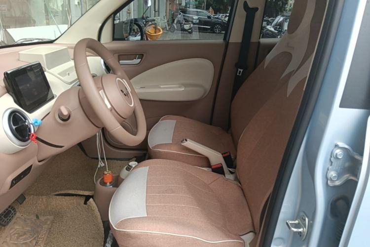 Used Wuling Hongguang MINIEV 2025 Four-Door Version Advanced Edition Left Front Seat