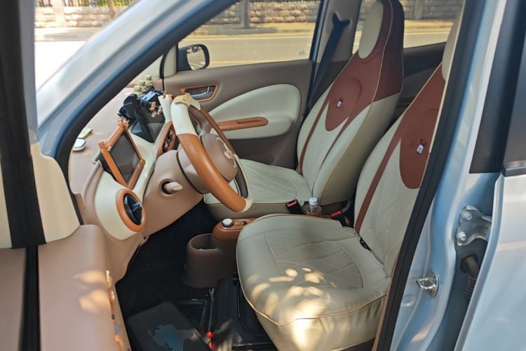 Used Wuling Hongguang MINIEV 2025 Four-Door Version Premium Edition Left Front Seat