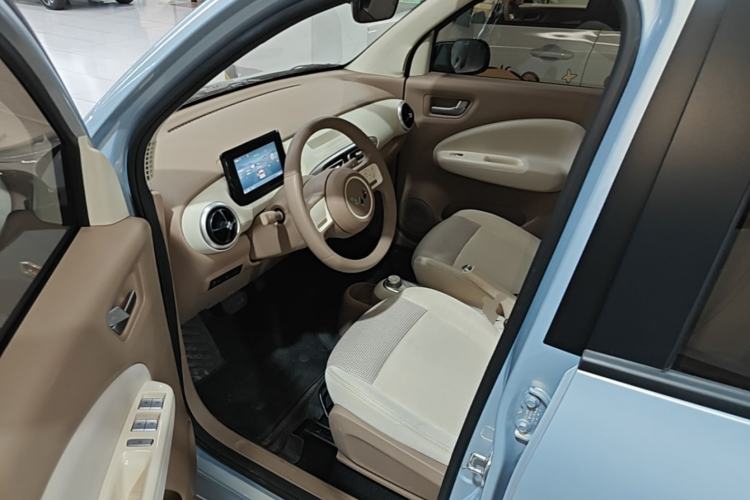 Used Wuling Hongguang MINIEV 2025 Four-Door Version Advanced Edition Left Front Seat