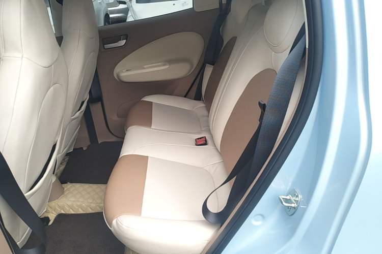 Used Wuling Hongguang MINIEV 2025 Four-Door Version Advanced Edition Left Rear Seat