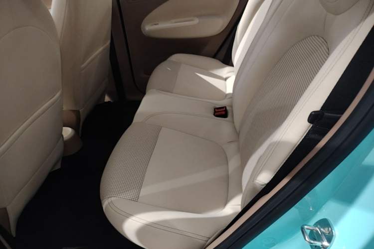 Used Wuling Hongguang MINIEV 2025 Four-Door Version Zhenxiang+ Edition Left Rear Seat