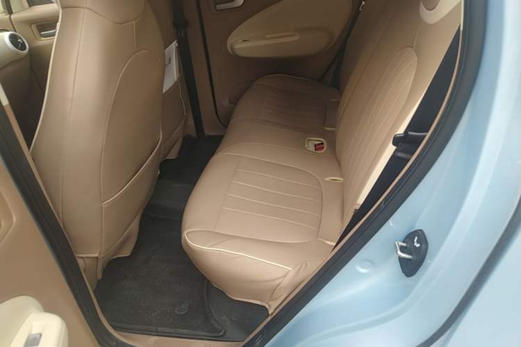 Used Wuling Hongguang MINIEV 2025 Four-Door Version Advanced Edition Left Rear Seat