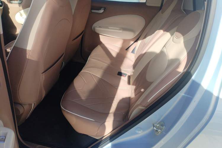 Used Wuling Hongguang MINIEV 2025 Four-Door Version Advanced Edition Left Rear Seat