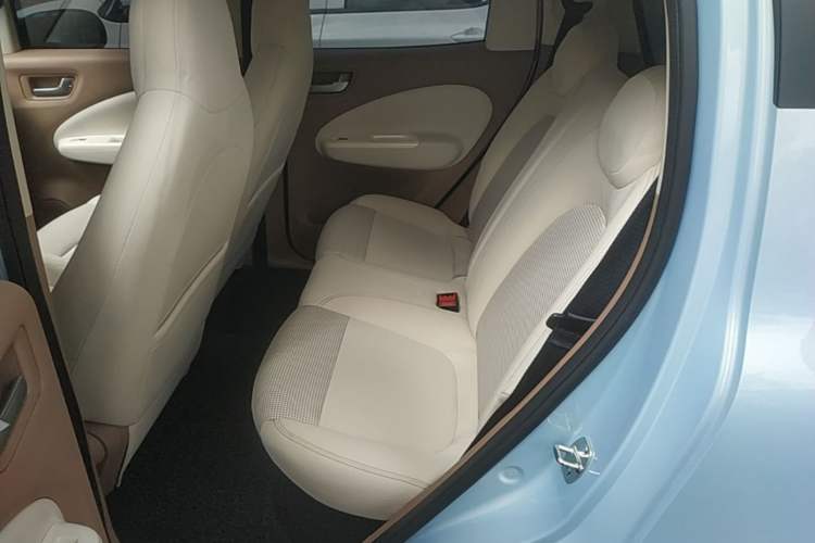 Used Wuling Hongguang MINIEV 2025 Four-Door Version Zhenxiang+ Edition Left Rear Seat