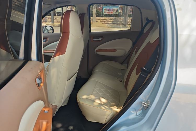Used Wuling Hongguang MINIEV 2025 Four-Door Version Premium Edition Left Rear Seat