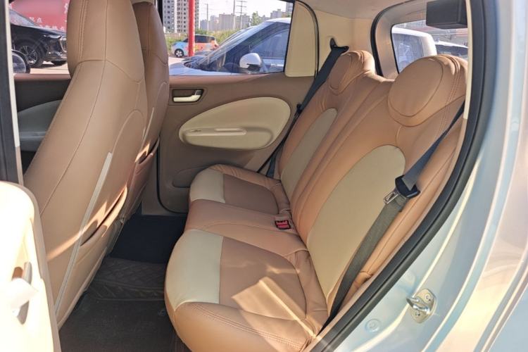 Used Wuling Hongguang MINIEV 2025 Four-Door Version Premium Edition Left Rear Seat