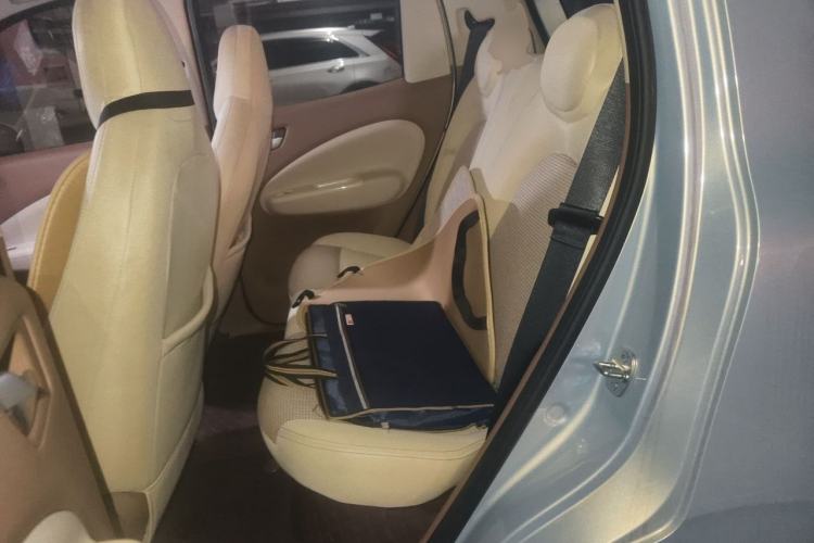 Used Wuling Hongguang MINIEV 2025 Four-Door Version Zhenxiang+ Edition Left Rear Seat