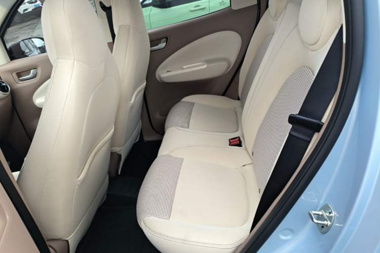 Used Wuling Hongguang MINIEV 2025 Four-Door Version Advanced Edition Left Rear Seat