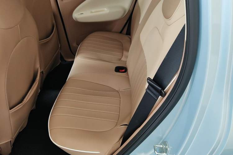 Used Wuling Hongguang MINIEV 2025 Four-Door Version Zhenxiang+ Edition Left Rear Seat