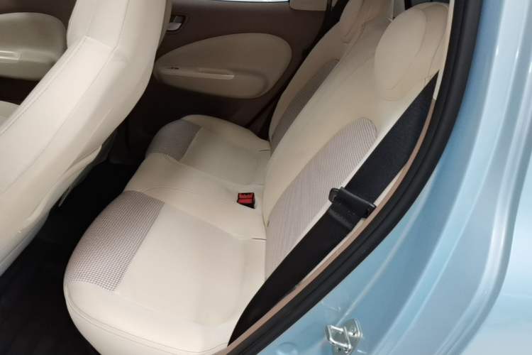 Used Wuling Hongguang MINIEV 2025 Four-Door Version Advanced Edition Left Rear Seat