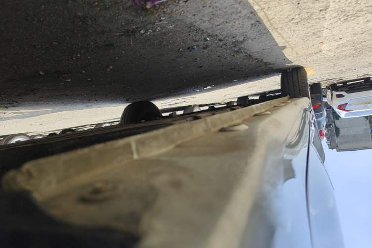 Used Wuling Hongguang MINIEV 2025 Four-Door Version Advanced Edition Left Side Sill