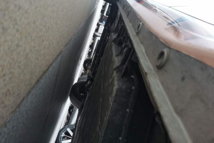 Used Wuling Hongguang MINIEV 2025 Four-Door Version Premium Edition Left Side Sill