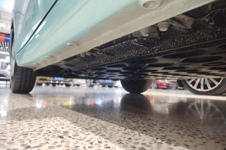 Used Wuling Hongguang MINIEV 2025 Four-Door Version Zhenxiang+ Edition Left Side Sill