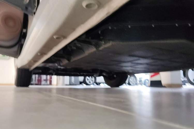 Used Wuling Hongguang MINIEV 2025 Four-Door Version Premium Edition Left Side Sill