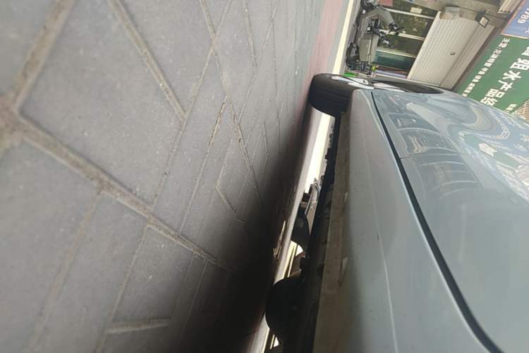 Used Wuling Hongguang MINIEV 2025 Four-Door Version Advanced Edition Left Side Sill