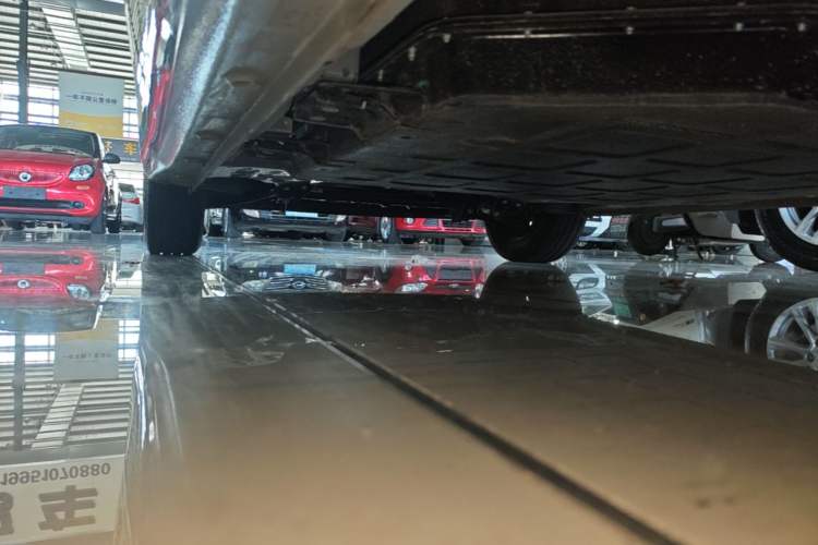 Used Wuling Hongguang MINIEV 2025 Four-Door Version Advanced Edition Left Side Sill