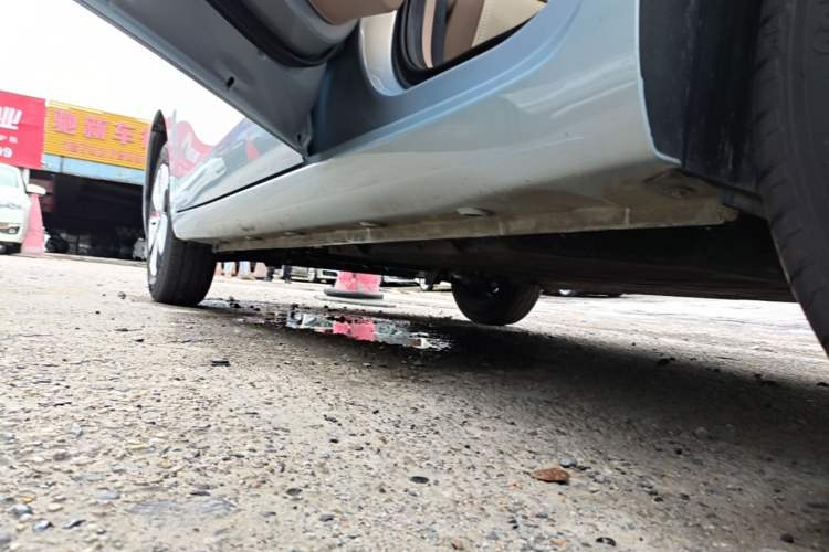 Used Wuling Hongguang MINIEV 2025 Four-Door Version Advanced Edition Left Side Sill