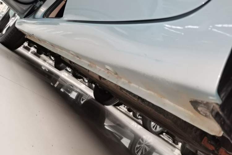 Used Wuling Hongguang MINIEV 2025 Four-Door Version Advanced Edition Left Side Sill