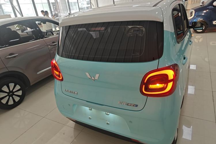 Used Wuling Hongguang MINIEV 2025 Four-Door Version Premium Edition Rear