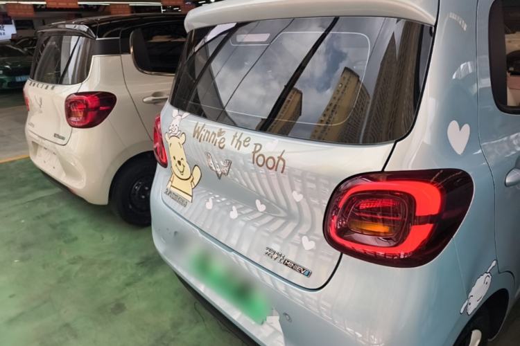 Used Wuling Hongguang MINIEV 2025 Four-Door Version Premium Edition Rear