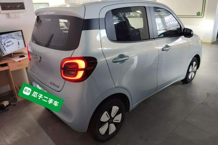Used Wuling Hongguang MINIEV 2025 Four-Door Version Premium Edition Rear Right 45 Deg