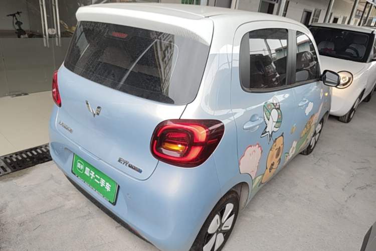 Used Wuling Hongguang MINIEV 2025 Four-Door Version Premium Edition Rear Right 45 Deg