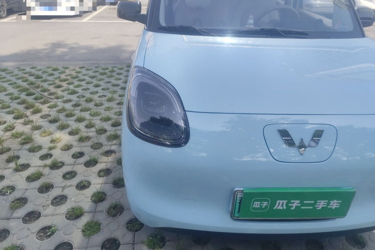 Used Wuling Hongguang MINIEV 2025 Four-Door Version Advanced Edition Right Front Headlight