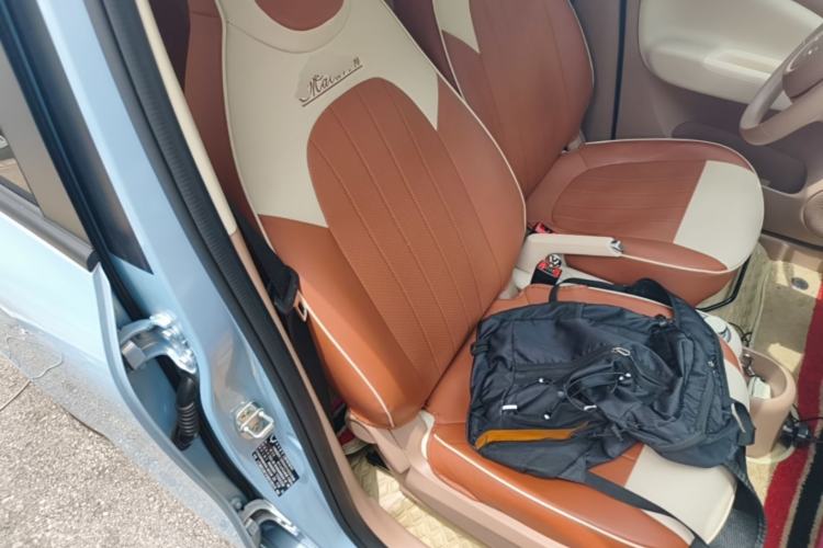 Used Wuling Hongguang MINIEV 2025 Four-Door Version Advanced Edition Right Front Seat