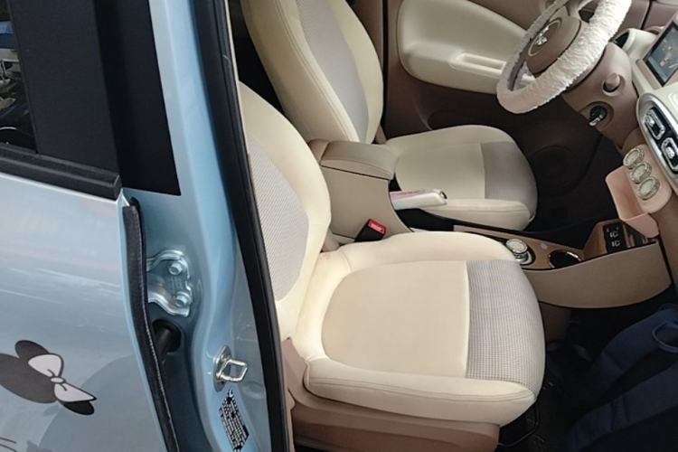 Used Wuling Hongguang MINIEV 2025 Four-Door Version Advanced Edition Right Front Seat