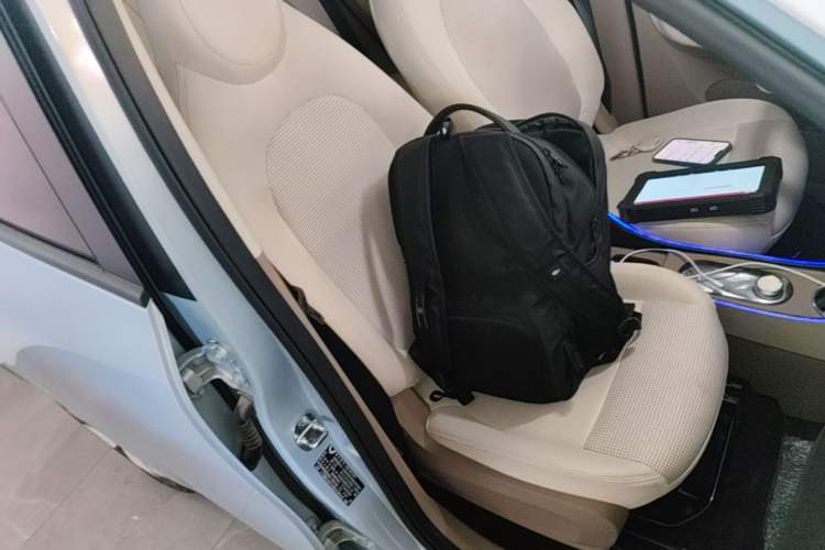 Used Wuling Hongguang MINIEV 2025 Four-Door Version Premium Edition Right Front Seat