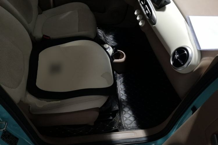 Used Wuling Hongguang MINIEV 2025 Four-Door Version Premium Edition Right Front Seat