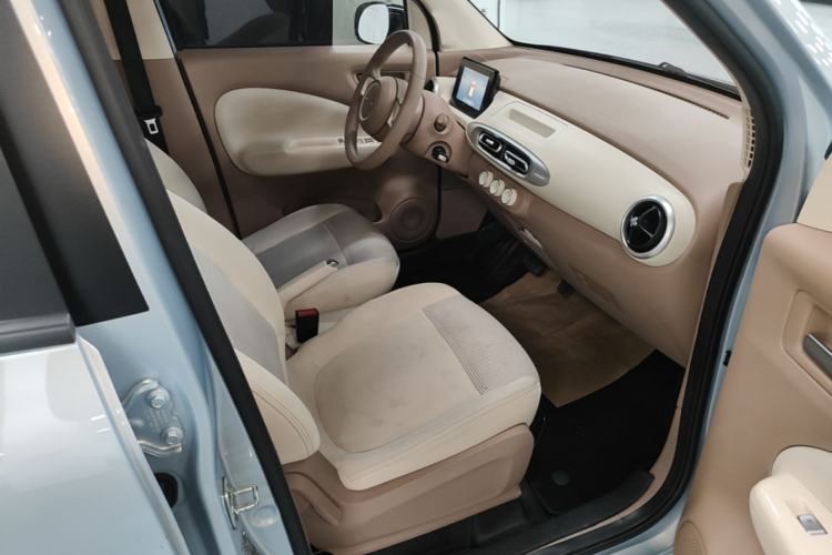 Used Wuling Hongguang MINIEV 2025 Four-Door Version Advanced Edition Right Front Seat