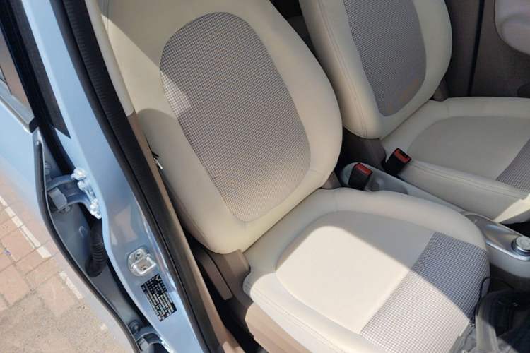 Used Wuling Hongguang MINIEV 2025 Four-Door Version Zhenxiang+ Edition Right Front Seat