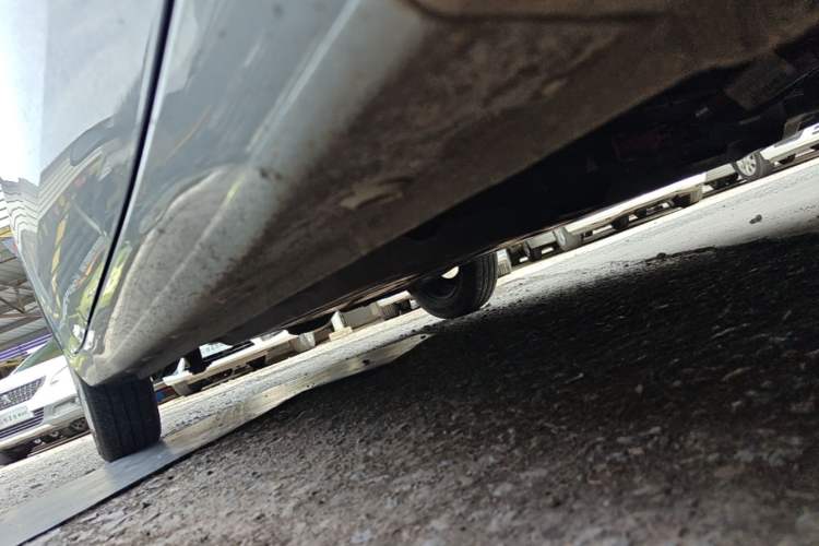Used Wuling Hongguang MINIEV 2025 Four-Door Version Zhenxiang+ Edition Right Side Sill