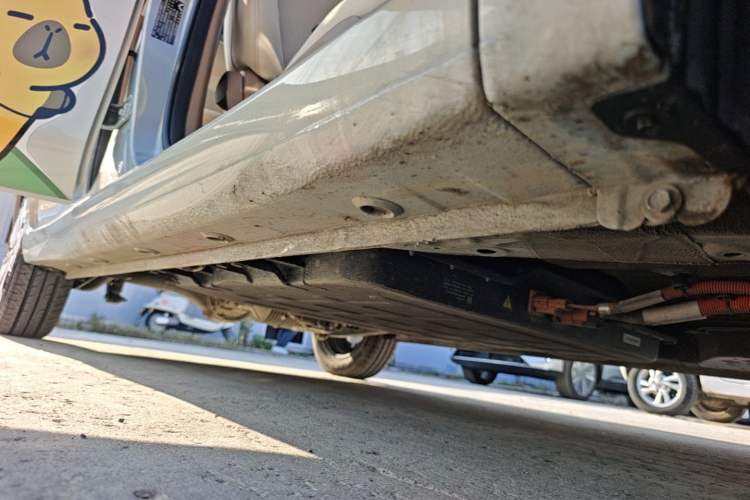 Used Wuling Hongguang MINIEV 2025 Four-Door Version Premium Edition Right Side Sill