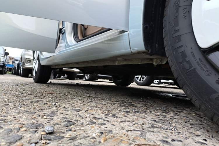 Used Wuling Hongguang MINIEV 2025 Four-Door Version Advanced Edition Right Side Sill