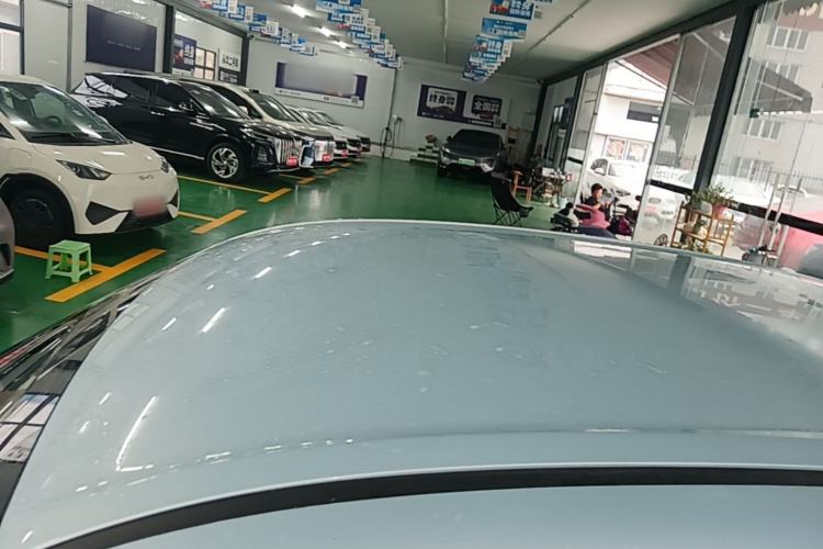 Used Wuling Hongguang MINIEV 2025 Four-Door Version Advanced Edition Roof