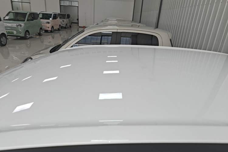 Used Wuling Hongguang MINIEV 2025 Four-Door Version Premium Edition Roof