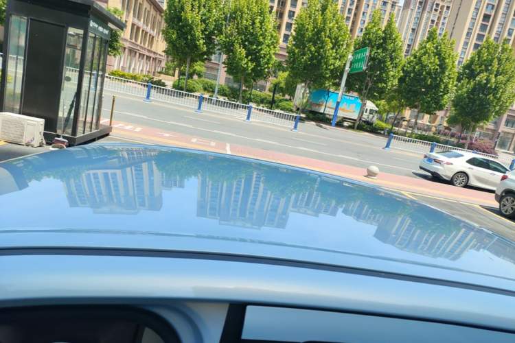 Used Wuling Hongguang MINIEV 2025 Four-Door Version Advanced Edition Roof