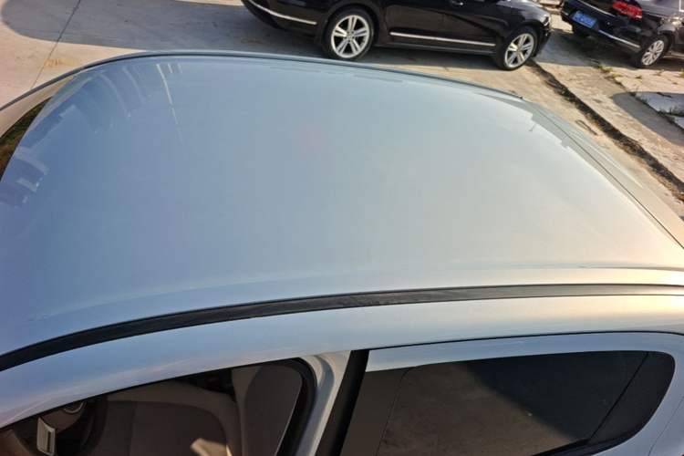 Used Wuling Hongguang MINIEV 2025 Four-Door Version Premium Edition Roof