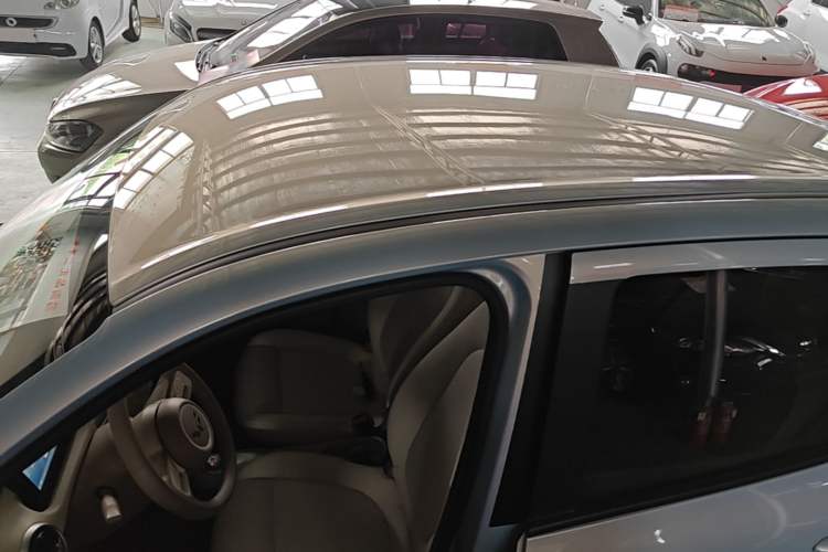 Used Wuling Hongguang MINIEV 2025 Four-Door Version Premium Edition Roof