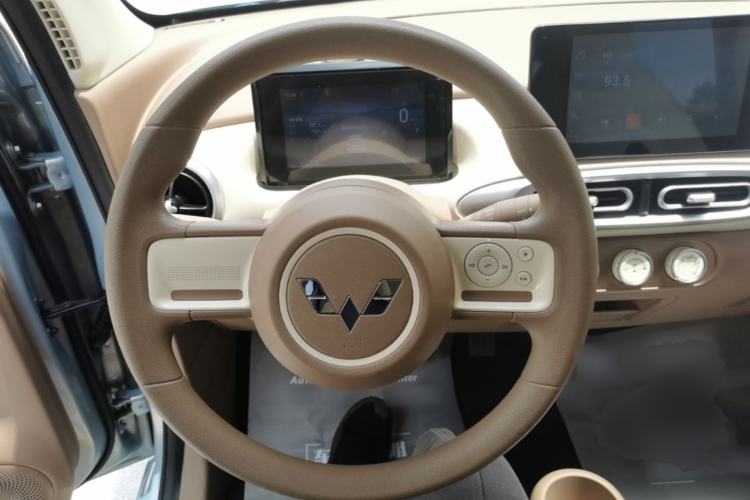 Used Wuling Hongguang MINIEV 2025 Four-Door Version Premium Edition Steering Wheel