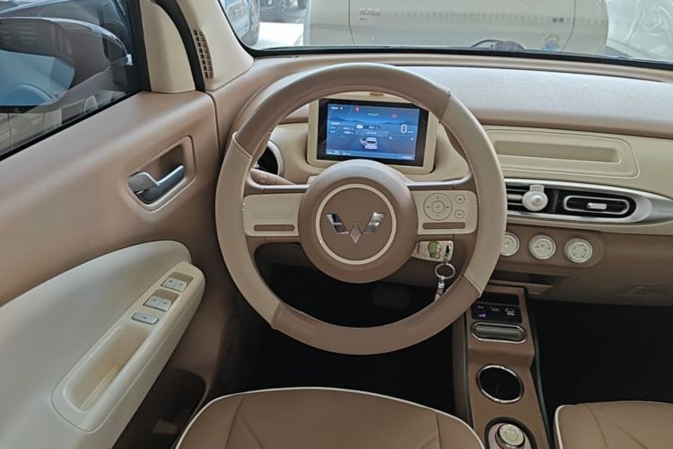 Used Wuling Hongguang MINIEV 2025 Four-Door Version Advanced Edition Steering Wheel