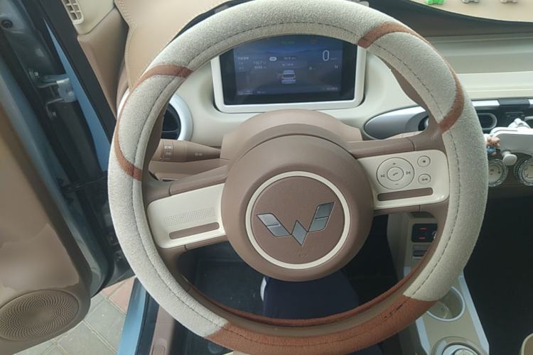 Used Wuling Hongguang MINIEV 2025 Four-Door Version Advanced Edition Steering Wheel