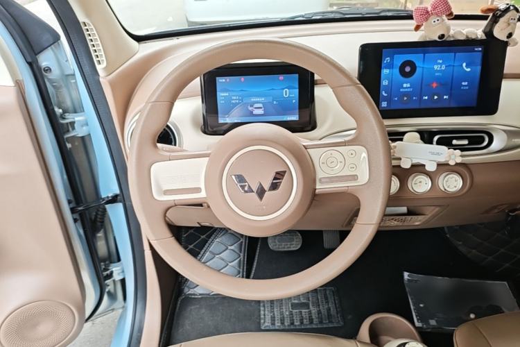 Used Wuling Hongguang MINIEV 2025 Four-Door Version Zhenxiang+ Edition Steering Wheel