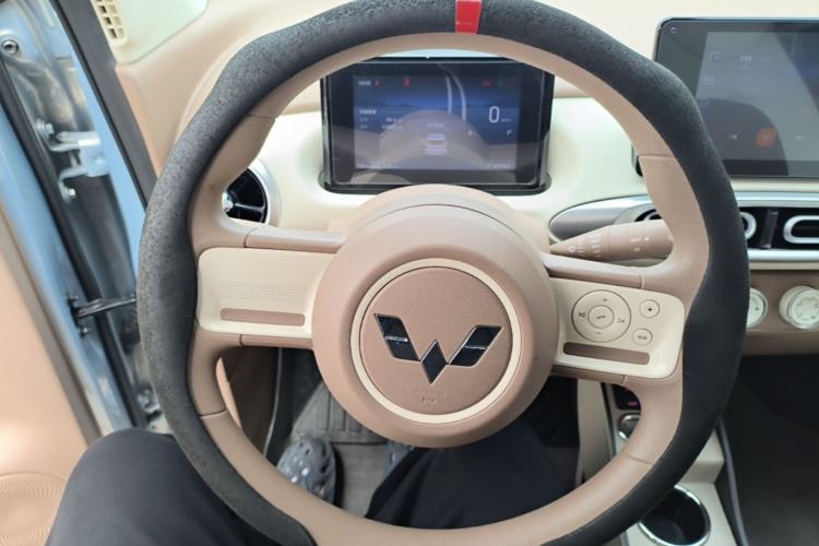 Used Wuling Hongguang MINIEV 2025 Four-Door Version Premium Edition Steering Wheel
