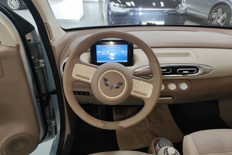 Used Wuling Hongguang MINIEV 2025 Four-Door Version Advanced Edition Steering Wheel