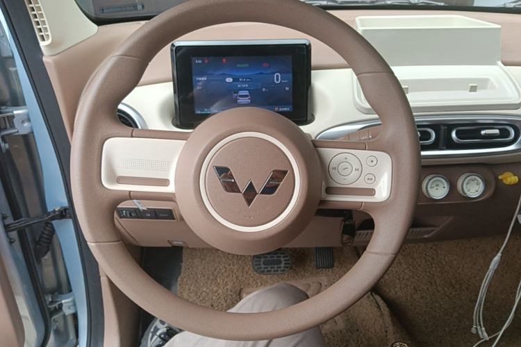 Used Wuling Hongguang MINIEV 2025 Four-Door Version Advanced Edition Steering Wheel