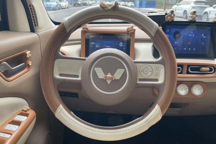 Used Wuling Hongguang MINIEV 2025 Four-Door Version Premium Edition Steering Wheel